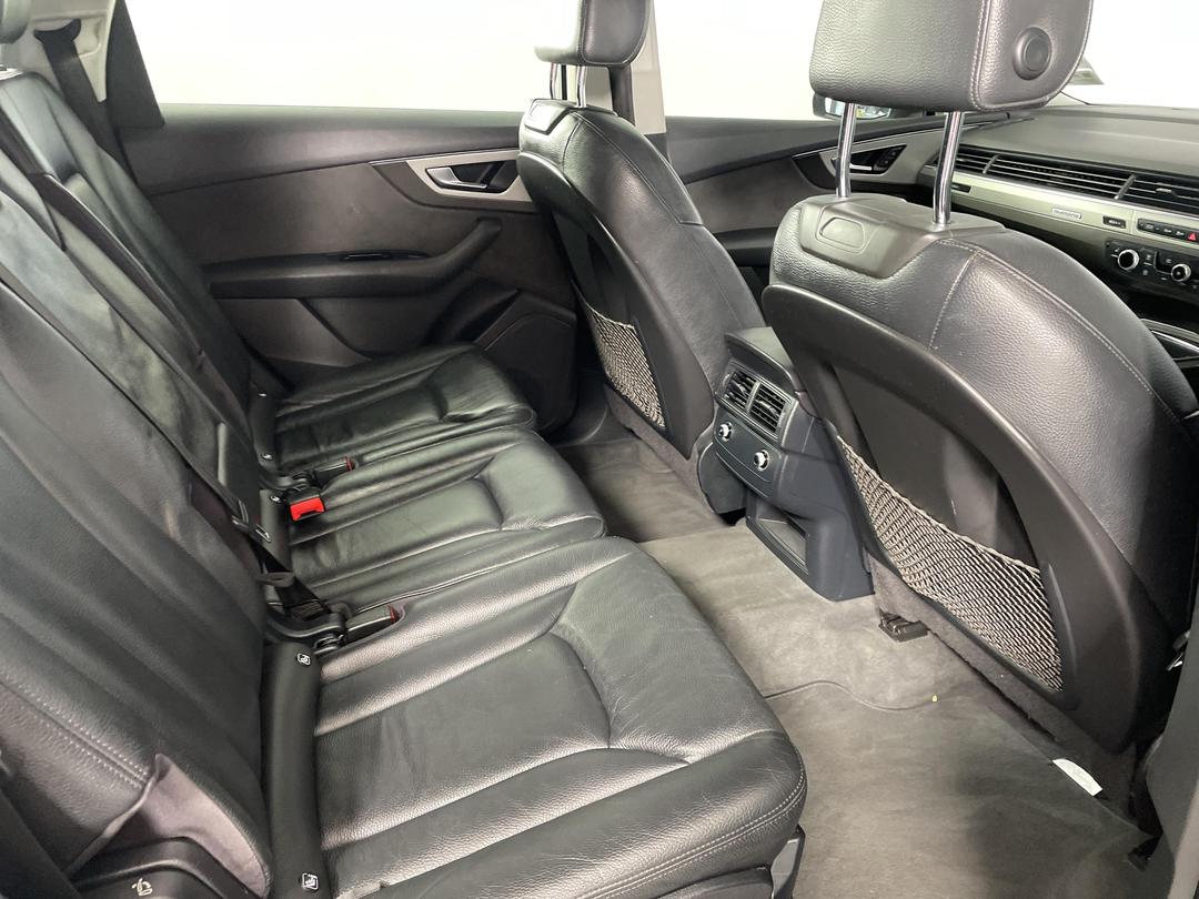 Photo '20' of Audi Q7