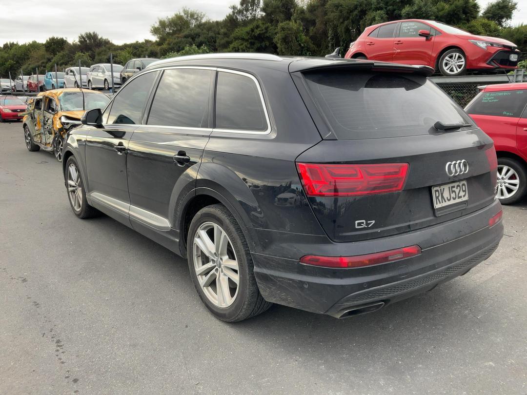 Photo '4' of Audi Q7