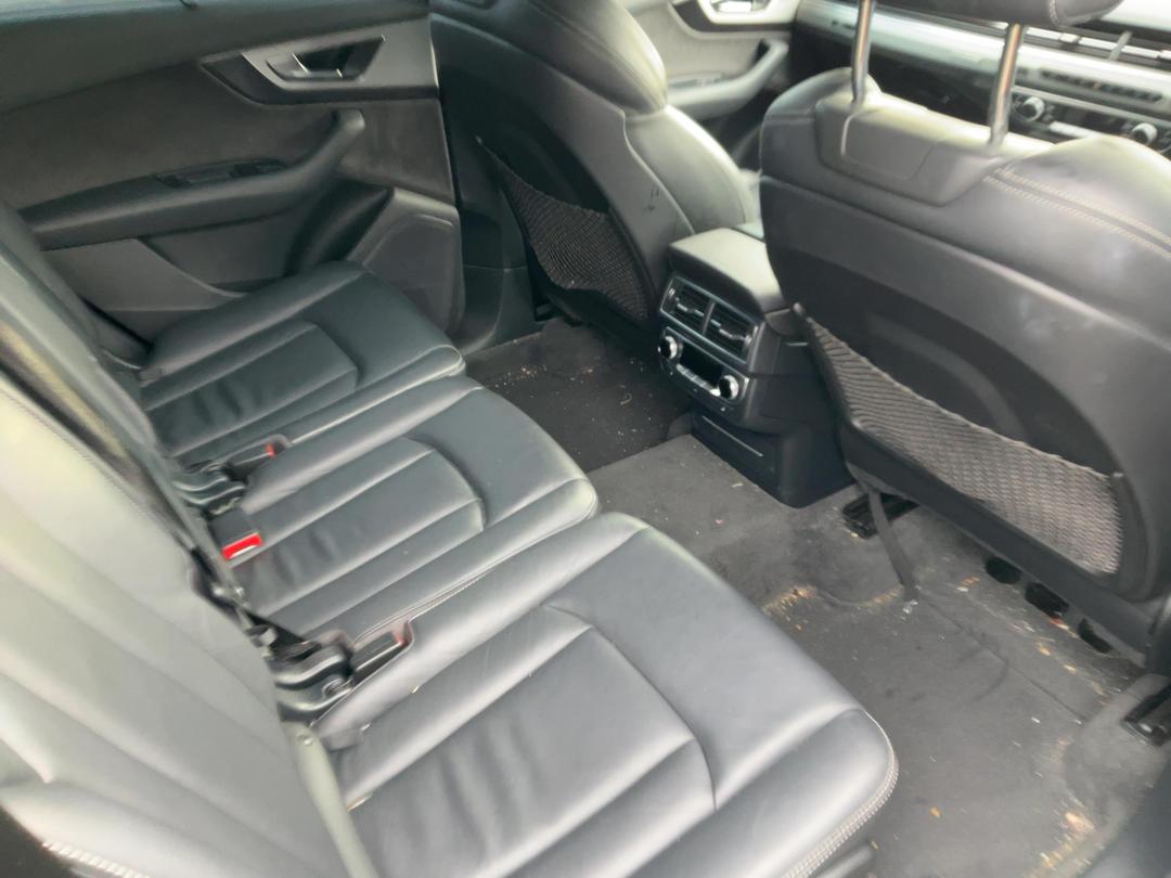 Photo '24' of Audi Q7