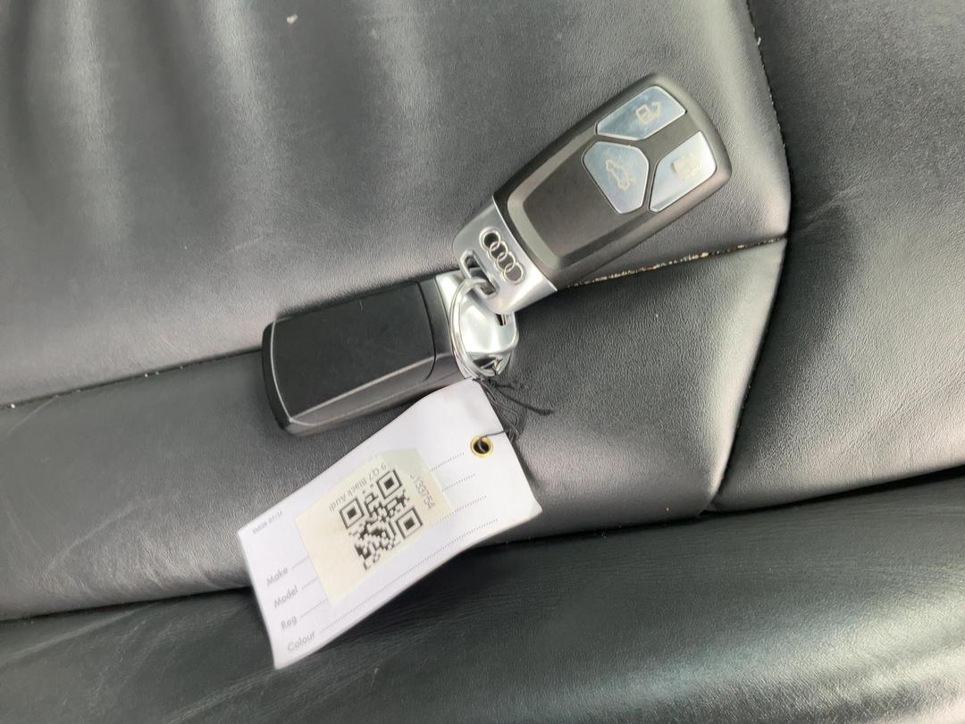 Photo '18' of Audi Q7