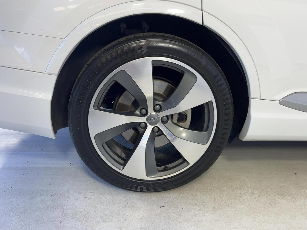 Photo '12' of Audi Q7