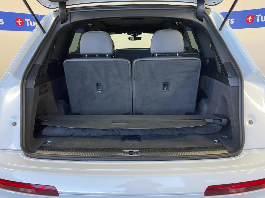 Photo '14' of Audi Q7