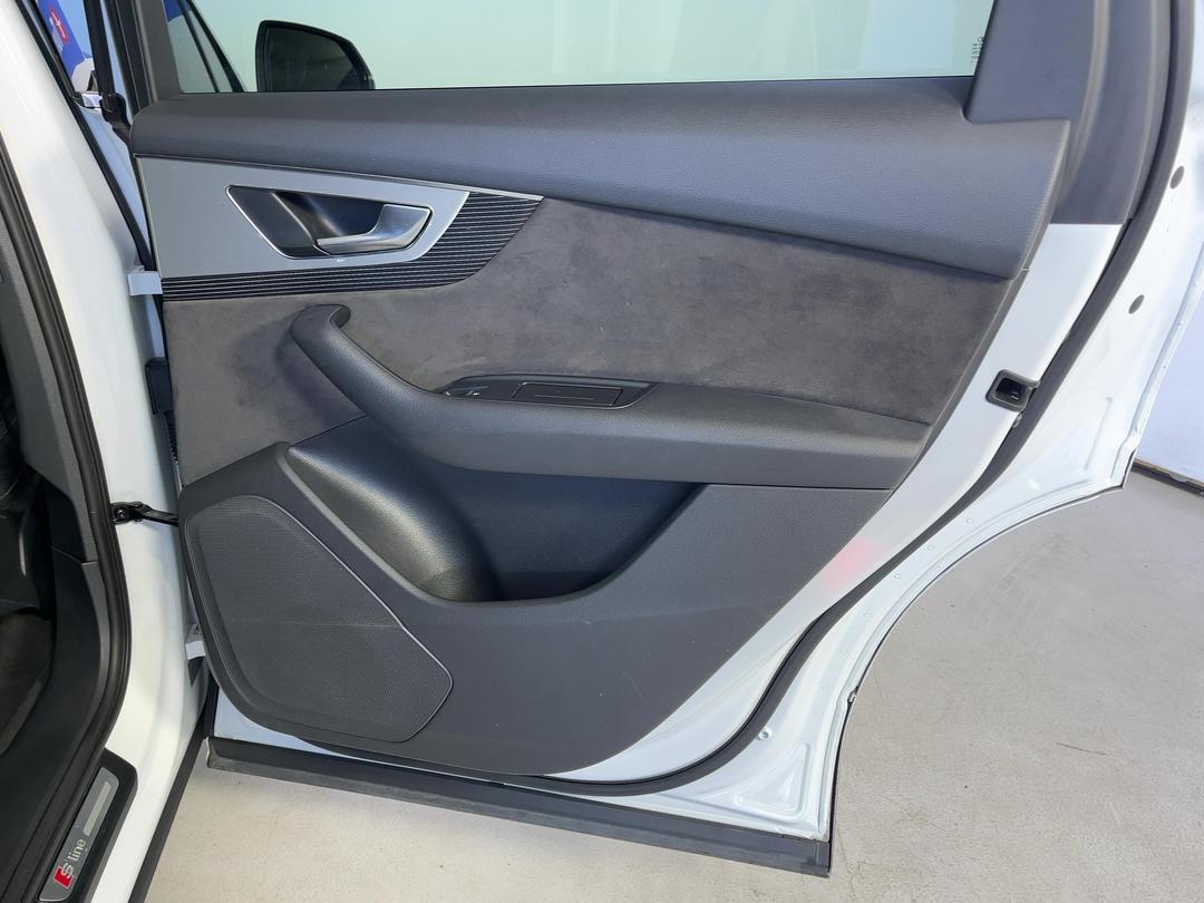 Photo '19' of Audi Q7
