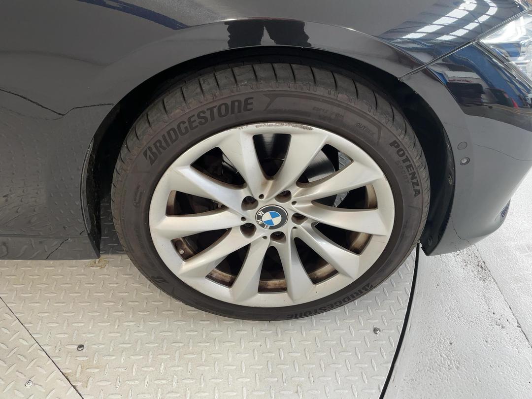 Photo '9' of BMW 330E