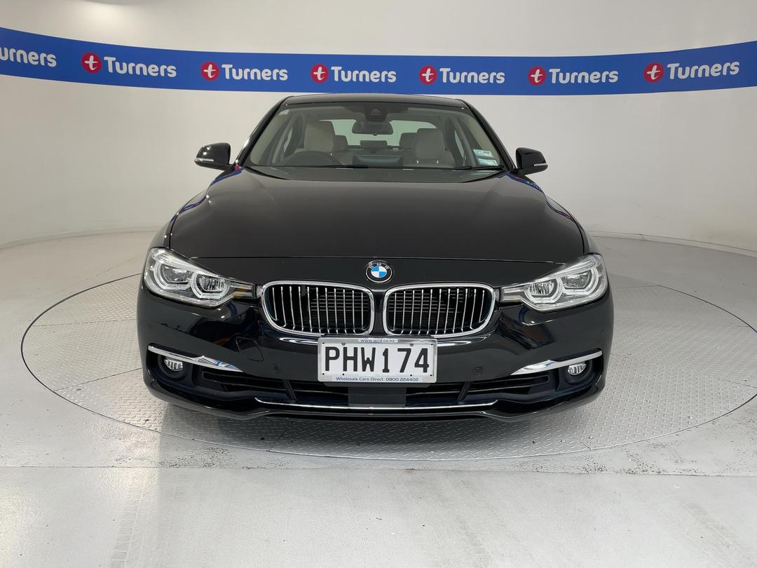 Photo '2' of BMW 330E