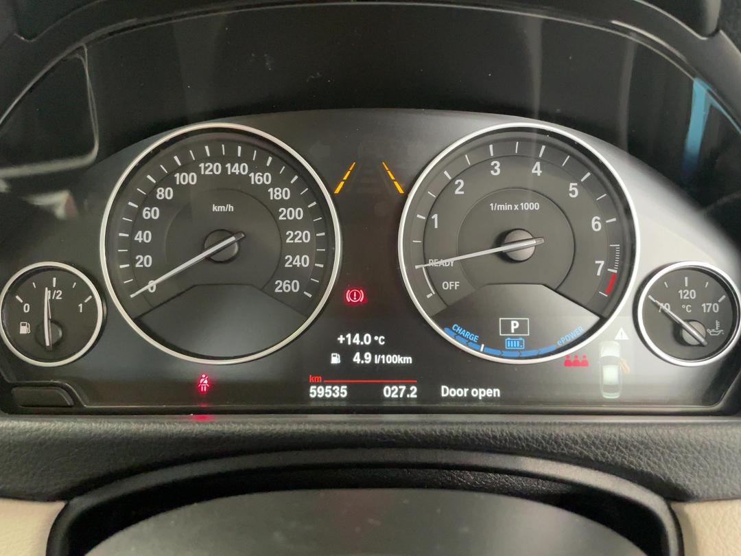 Photo '21' of BMW 330E