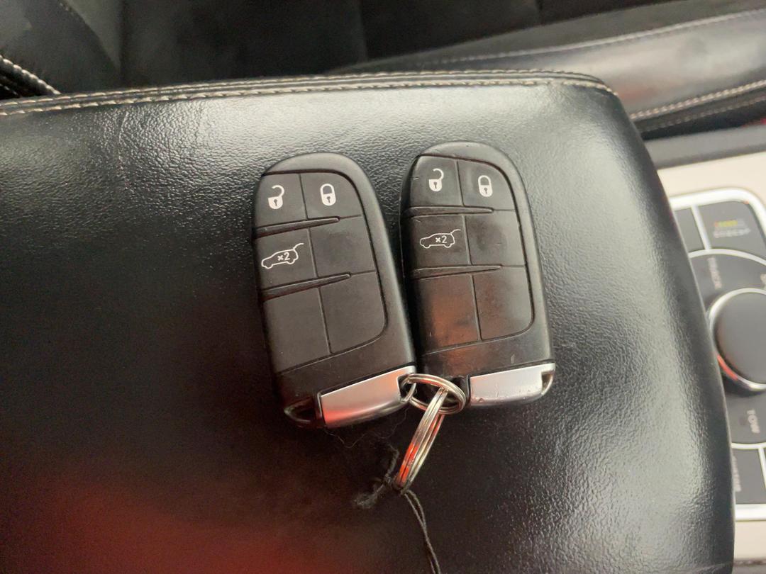 Photo '22' of Chrysler Jeep Grand Cherokee