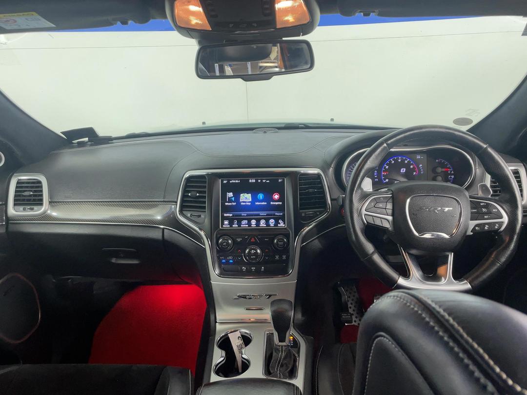 Photo '17' of Chrysler Jeep Grand Cherokee