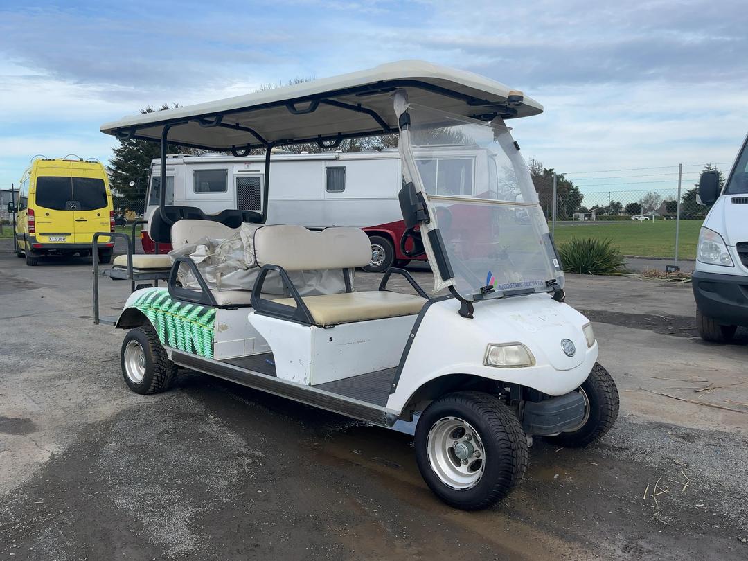Photo '1' of Circa HDK Carrier 4+2 Golf Cart