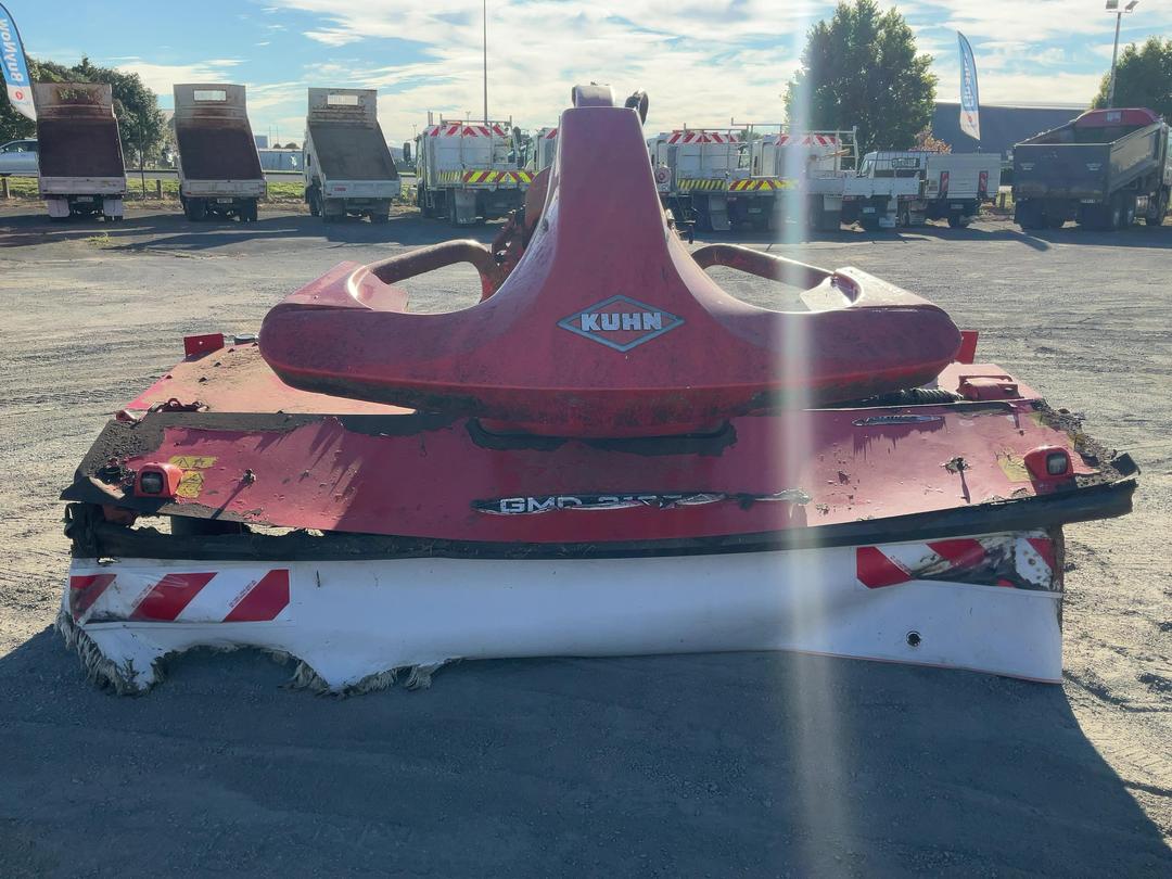 Photo '4' of Circa Kuhn GMD3125F Mower