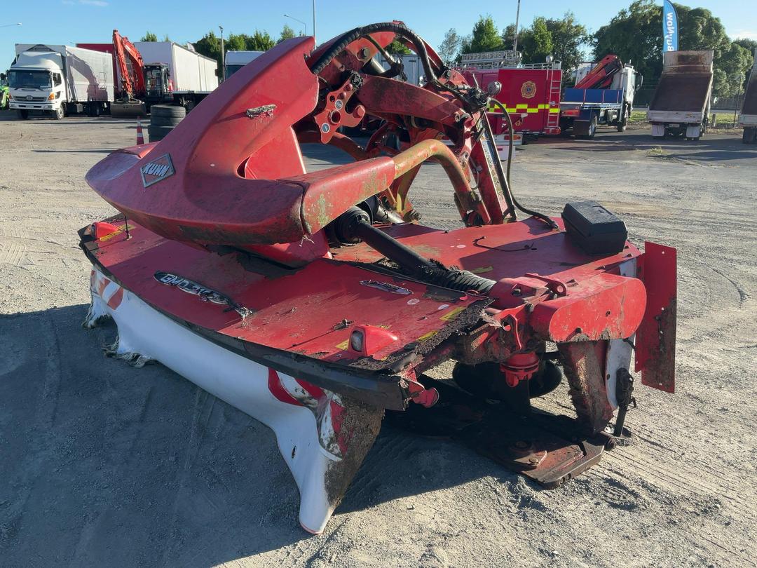 Photo '5' of Circa Kuhn GMD3125F Mower