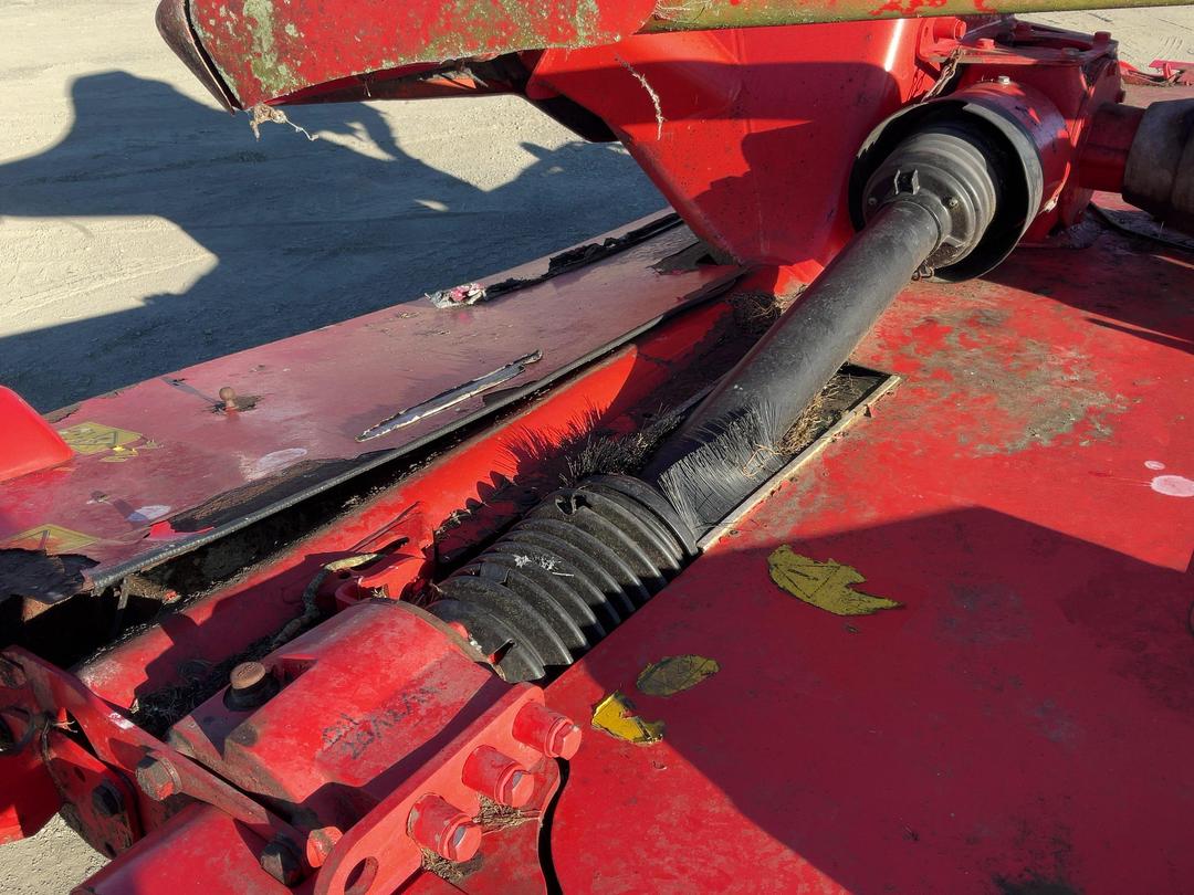 Photo '14' of Circa Kuhn GMD3125F Mower