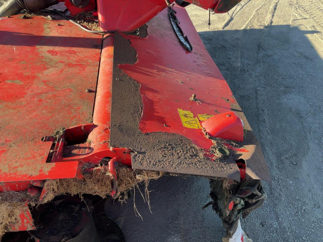 Photo '20' of Circa Kuhn GMD3125F Mower