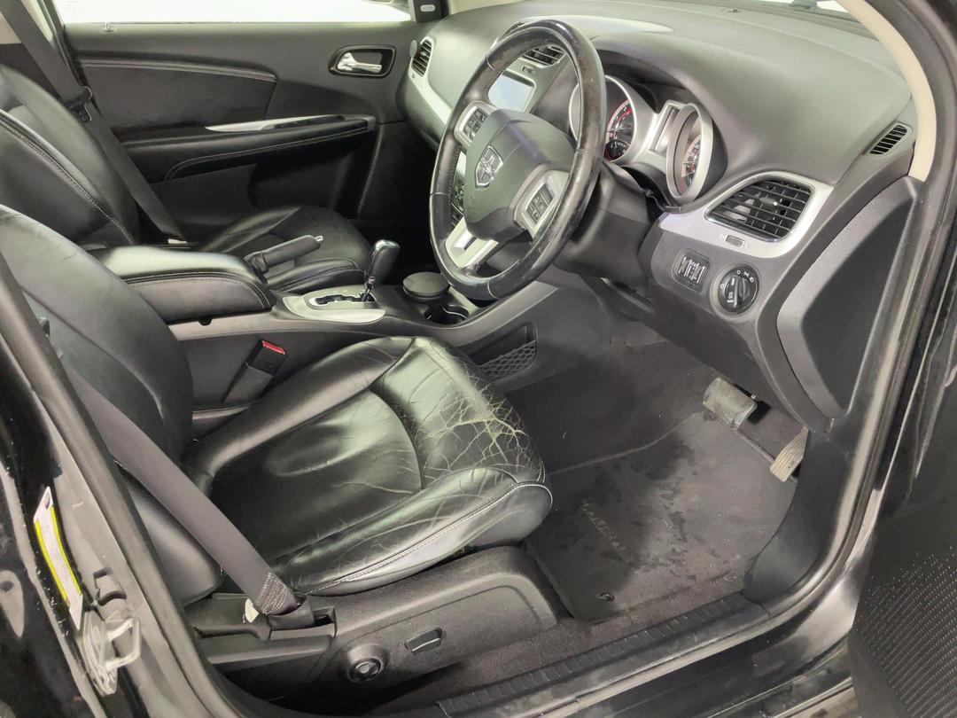 Photo '16' of Dodge Journey