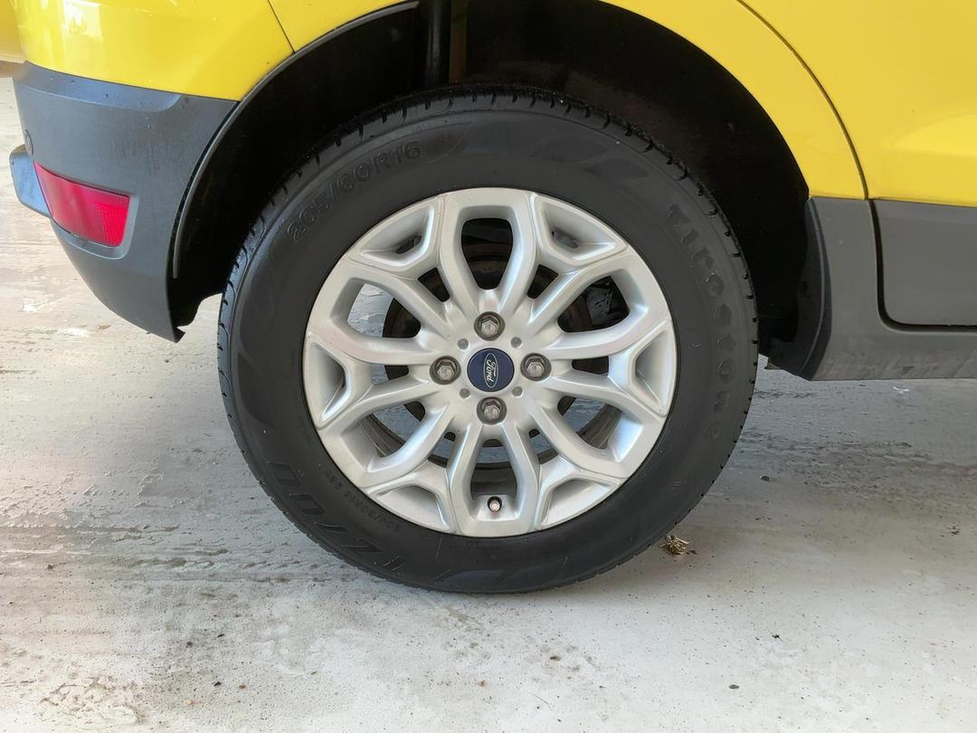 Photo '12' of Ford Ecosport