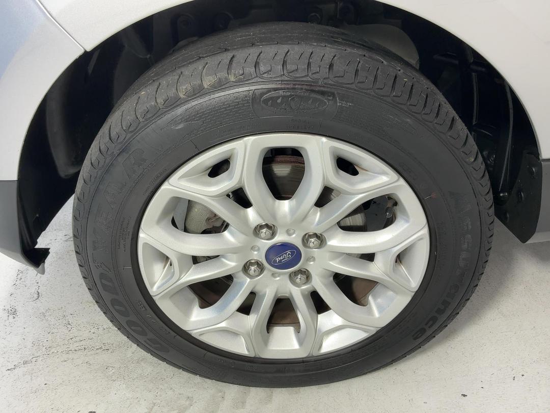 Photo '10' of Ford Ecosport
