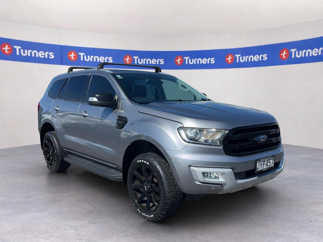 Photo '1' of Ford Everest
