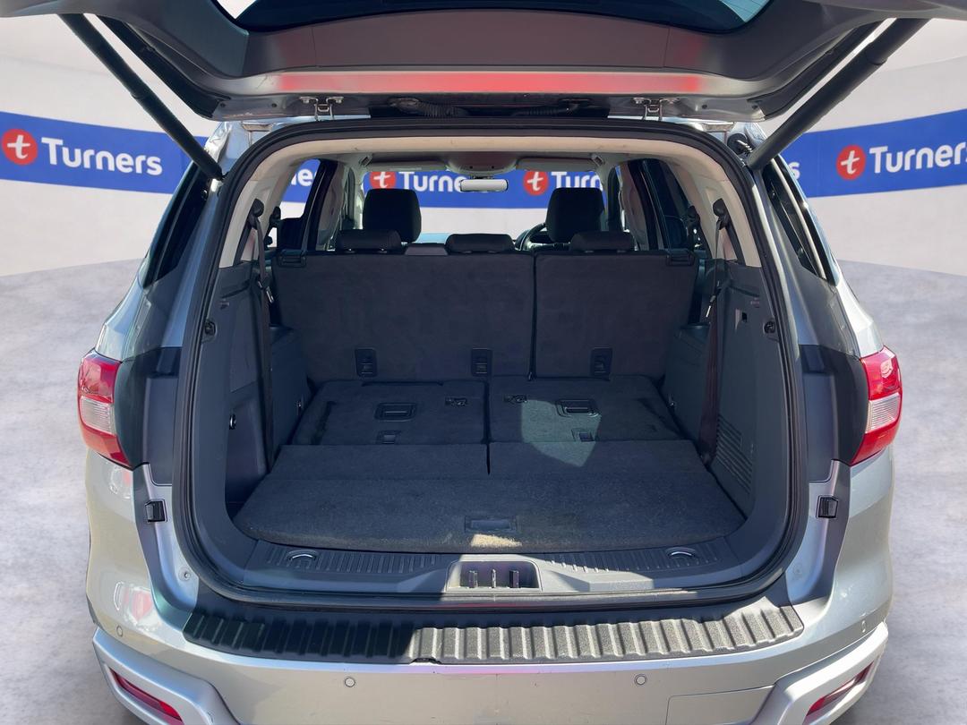 Photo '14' of Ford Everest