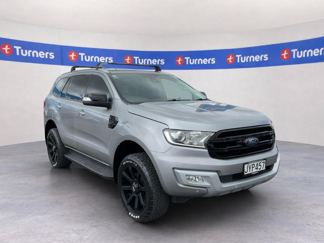 Photo '1' of Ford Everest