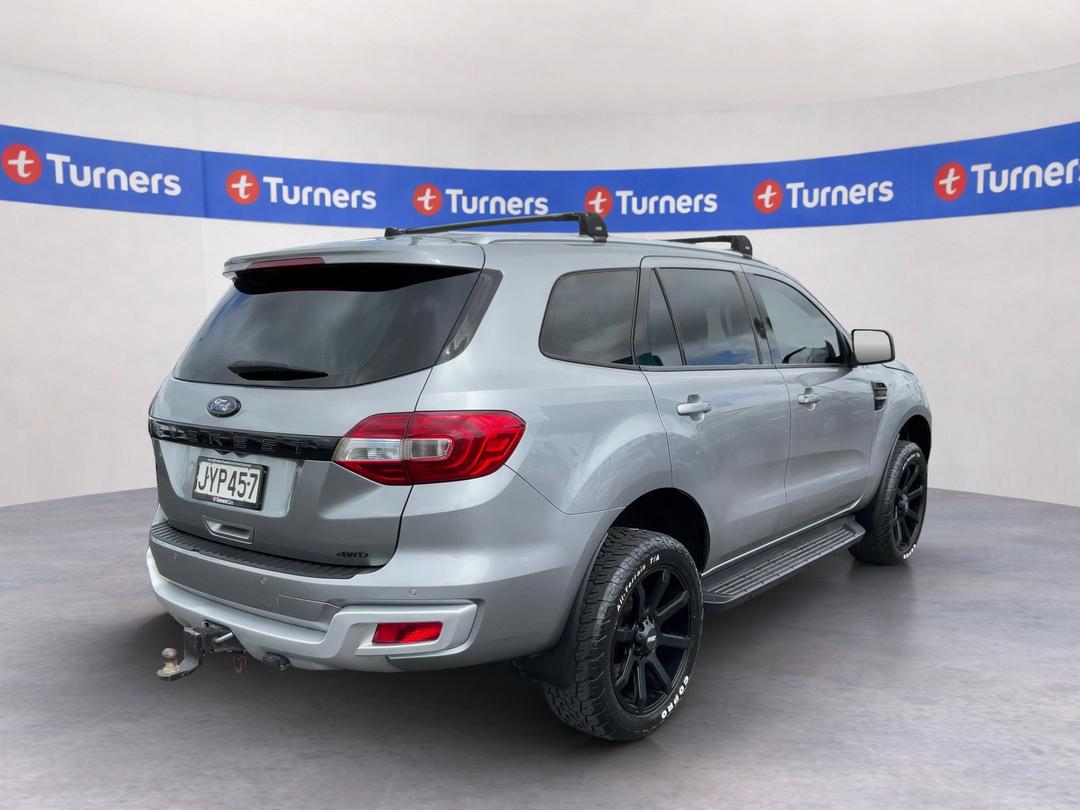 Photo '7' of Ford Everest
