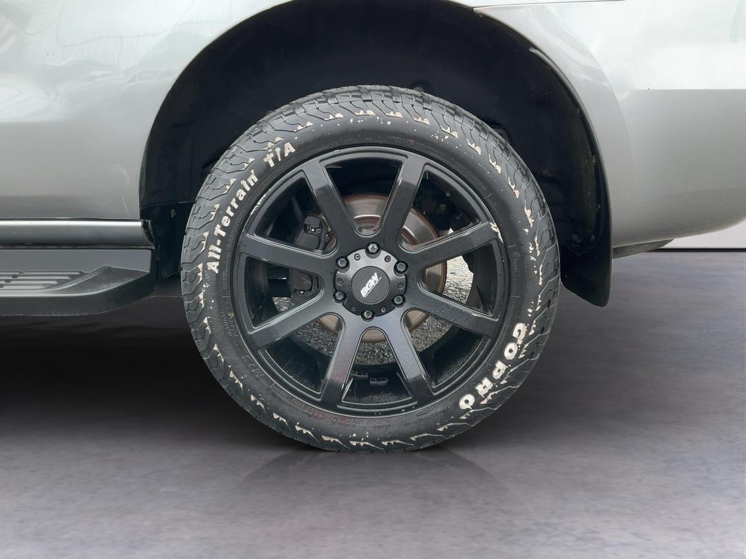 Photo '11' of Ford Everest
