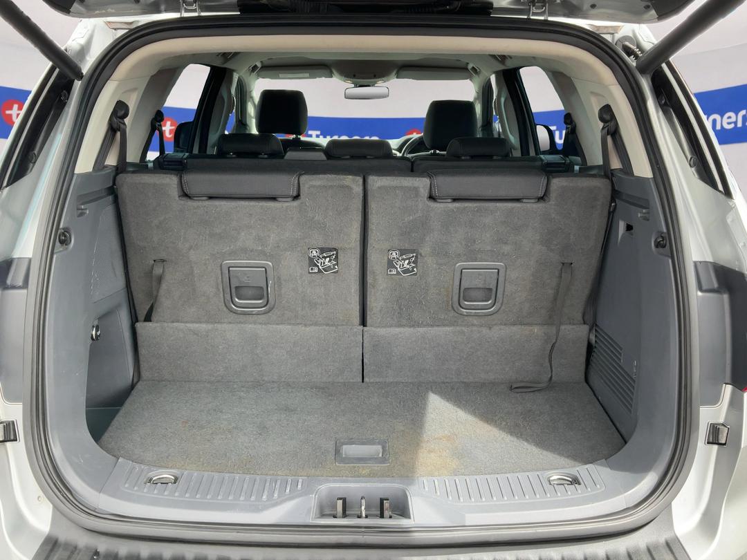 Photo '14' of Ford Everest