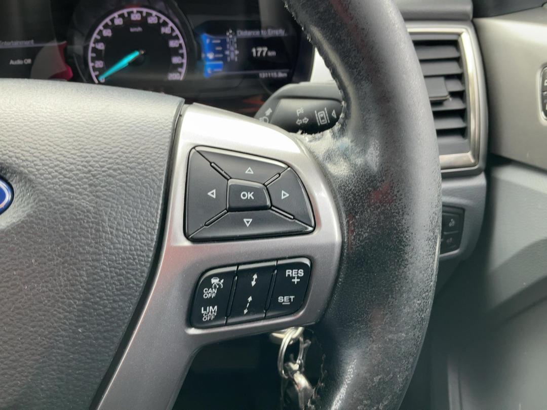 Photo '25' of Ford Everest
