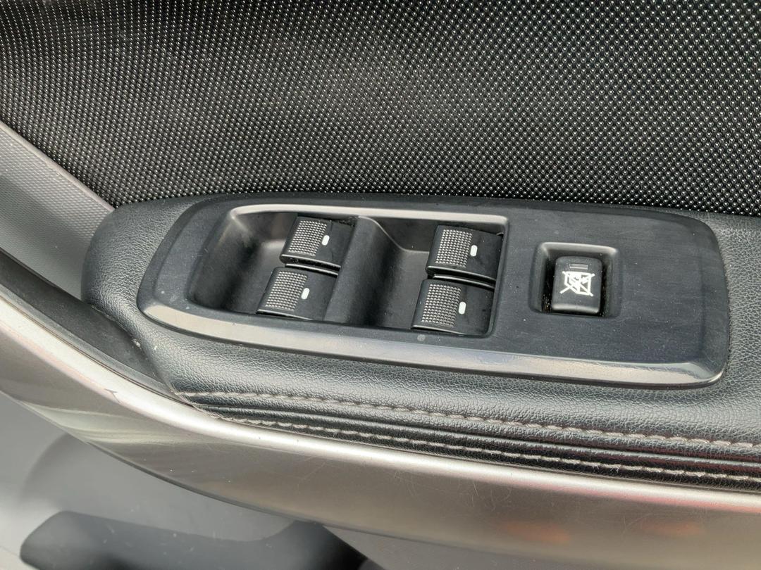 Photo '30' of Ford Everest