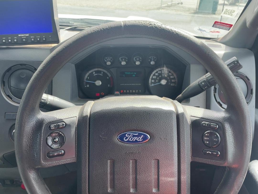 Photo '17' of Ford F550 Cab Chassis