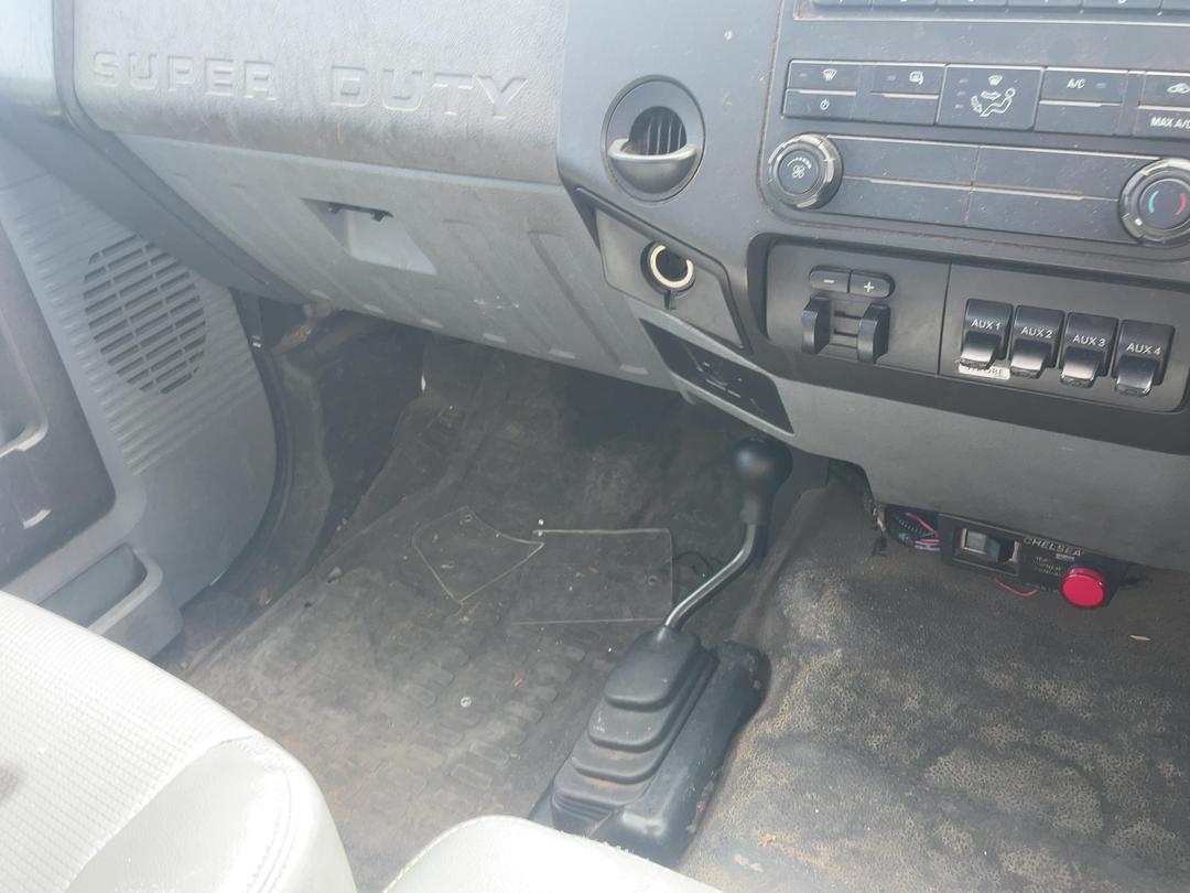Photo '14' of Ford F550 Cab Chassis