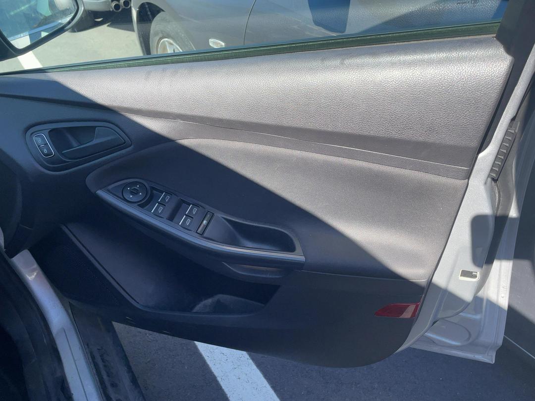 Photo '13' of Ford Focus Ambiente Wagon