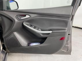 Photo '15' of Ford Focus