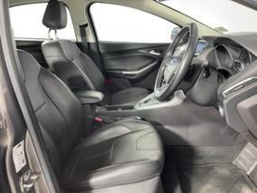Photo '16' of Ford Focus