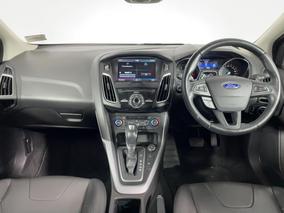 Photo '17' of Ford Focus
