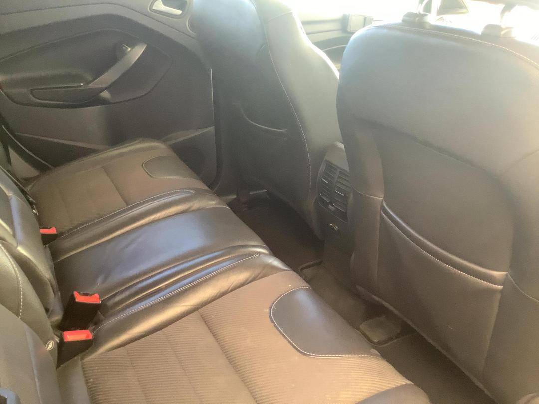 Photo '12' of Ford Kuga