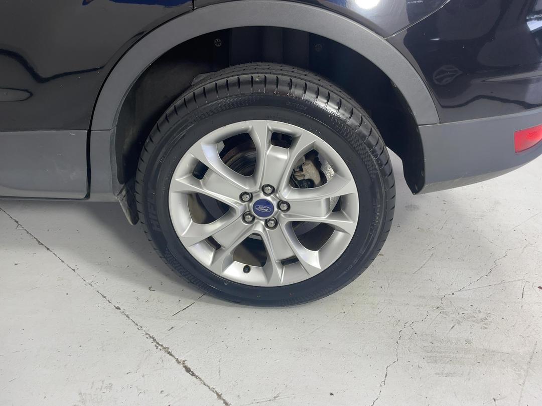 Photo '11' of Ford Kuga