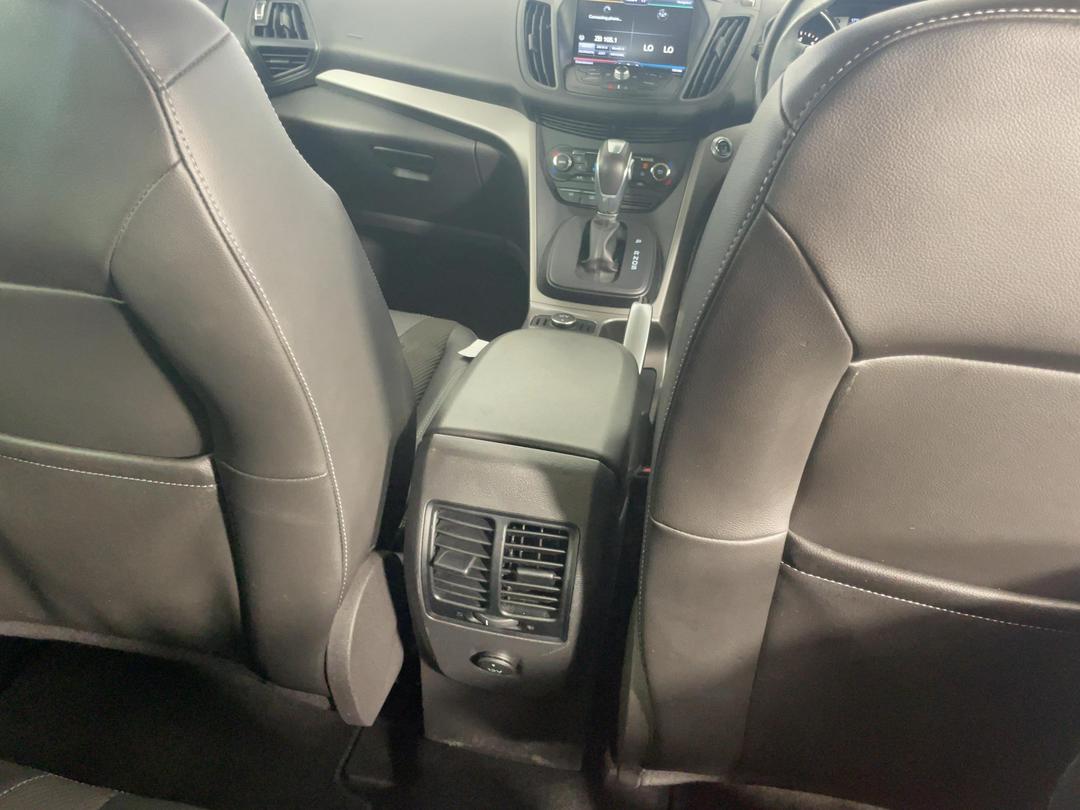 Photo '18' of Ford Kuga