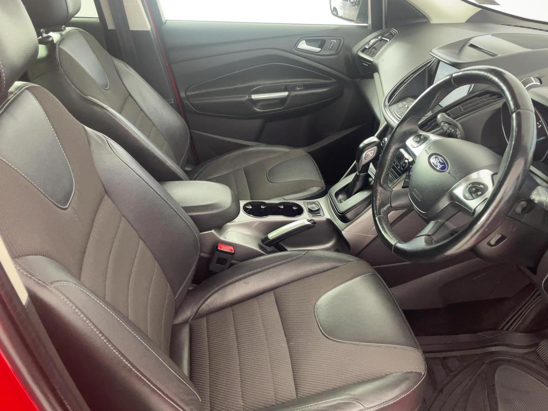 Photo '16' of Ford Kuga
