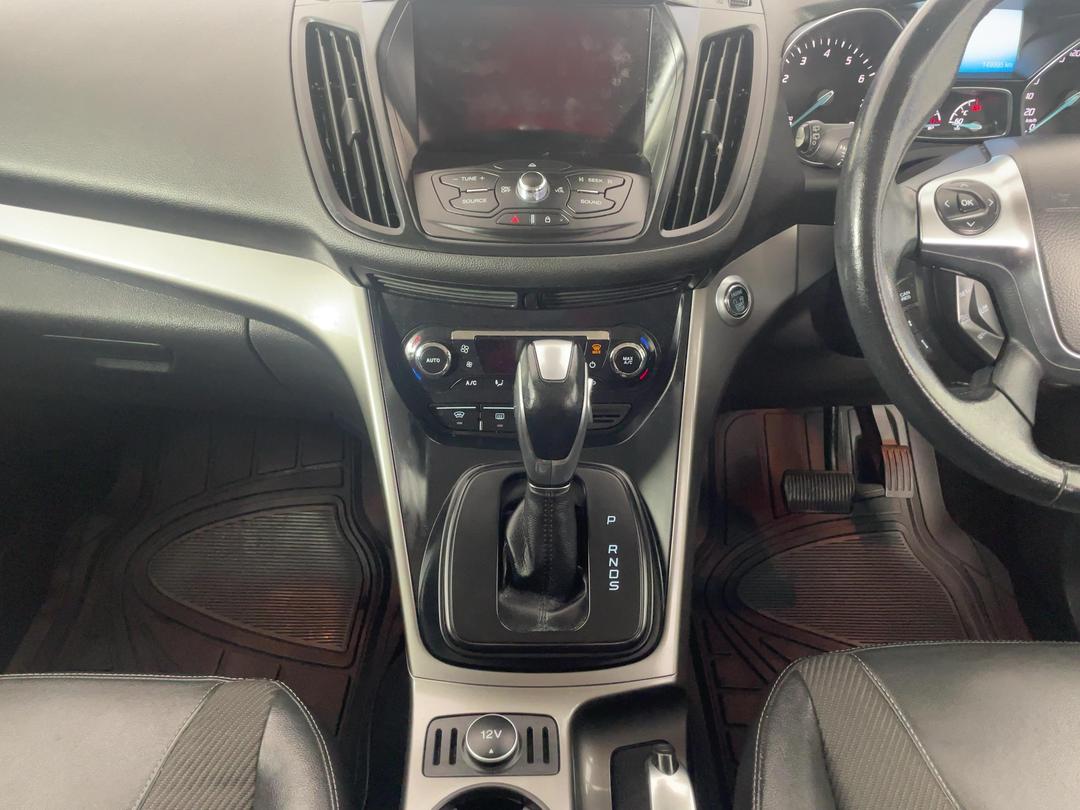 Photo '18' of Ford Kuga