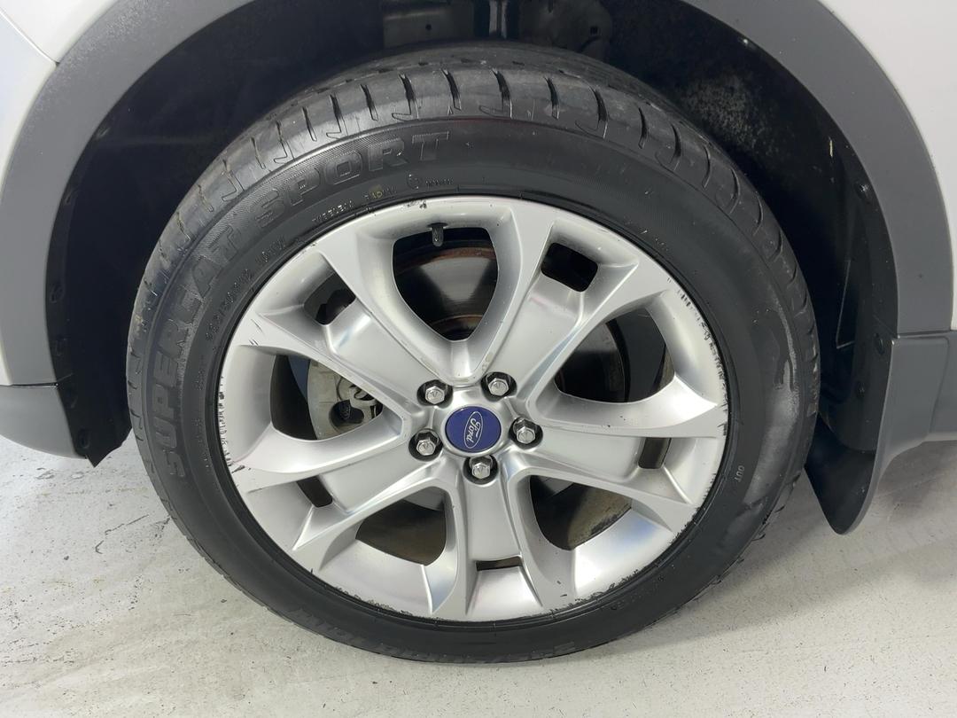 Photo '10' of Ford Kuga