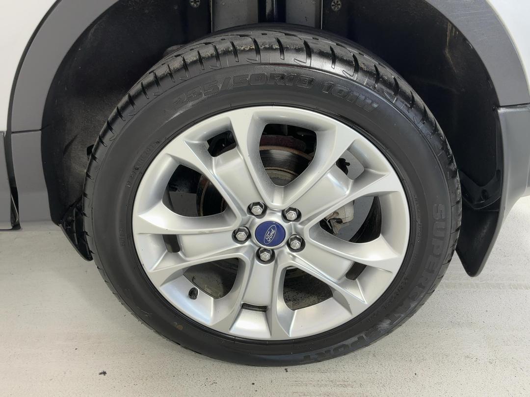 Photo '11' of Ford Kuga