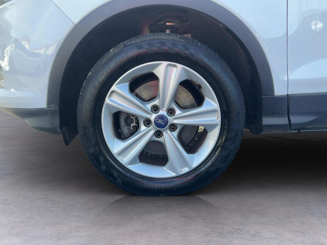 Photo '10' of Ford Kuga
