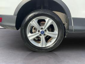 Photo '12' of Ford Kuga