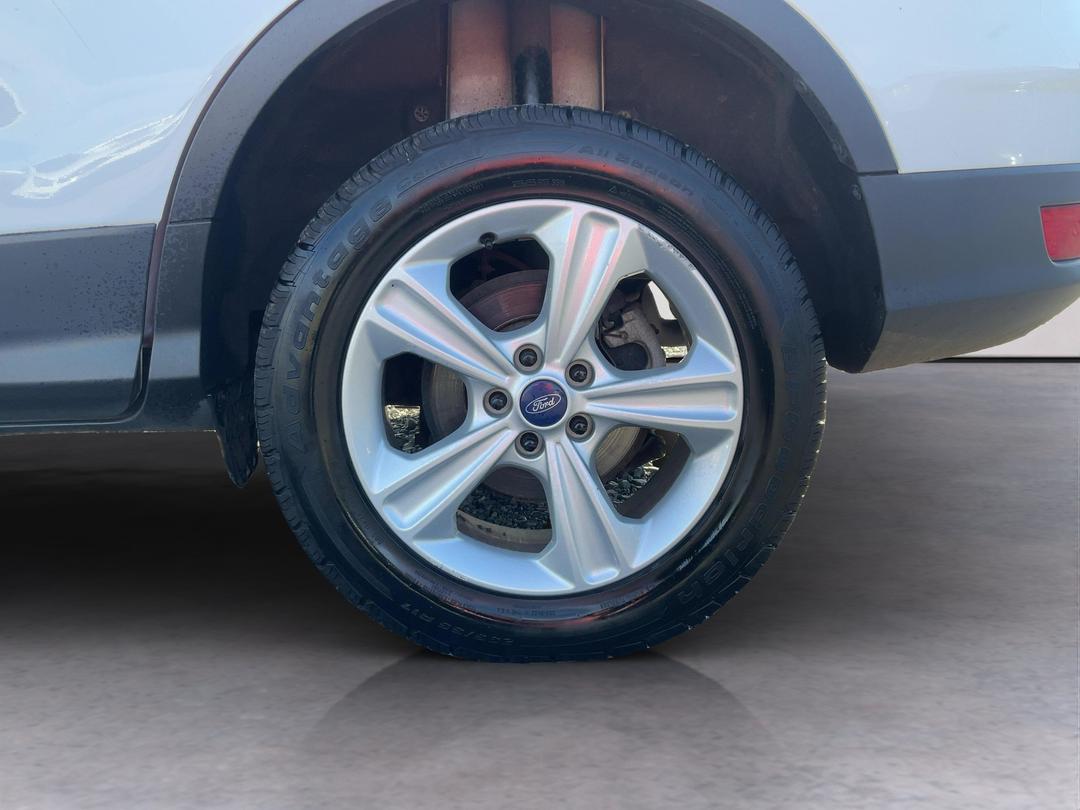 Photo '11' of Ford Kuga