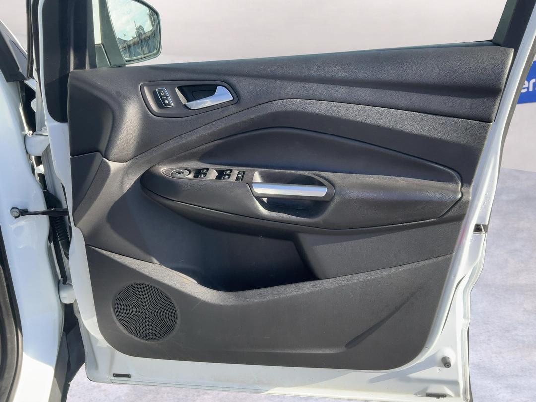 Photo '15' of Ford Kuga