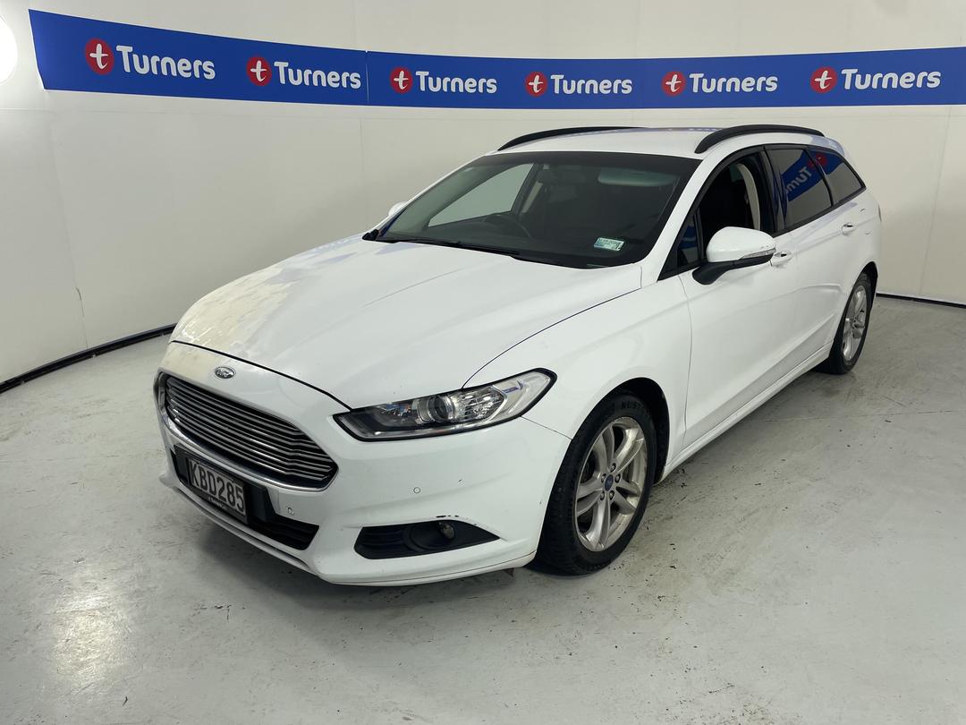 Photo '3' of Ford Mondeo Ambiente WGN Petrol