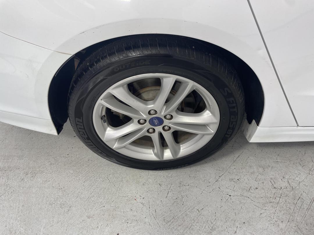 Photo '10' of Ford Mondeo Ambiente WGN Petrol