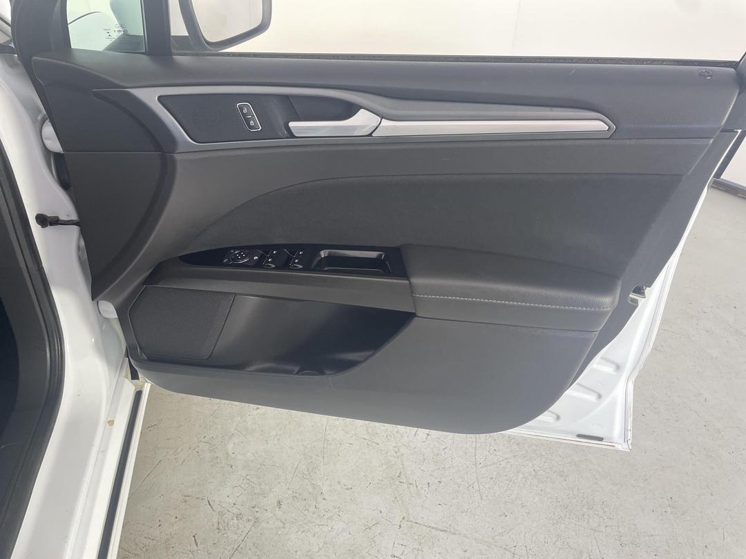 Photo '15' of Ford Mondeo