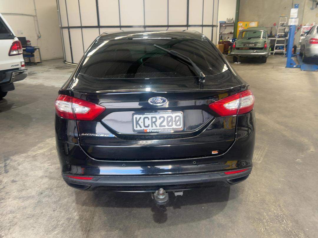 Photo '5' of Ford Mondeo Ambiente 5DR Petrol Photo '5' of Ford Mondeo Ambiente 5DR Petrol