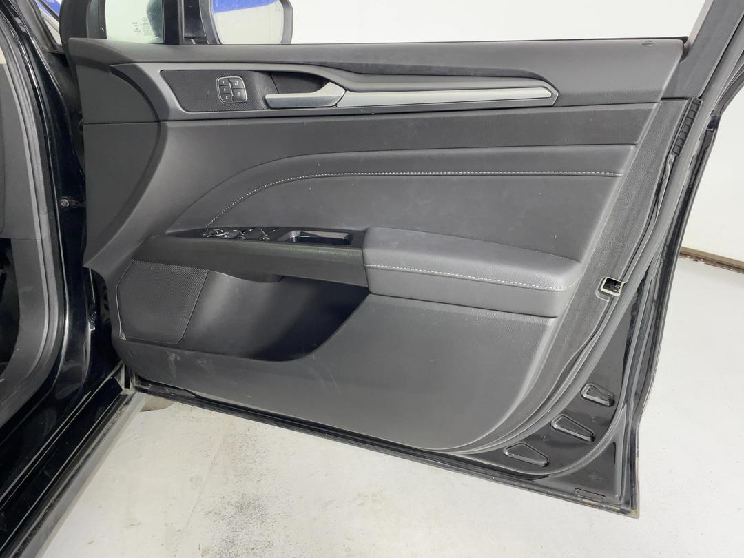 Photo '15' of Ford Mondeo
